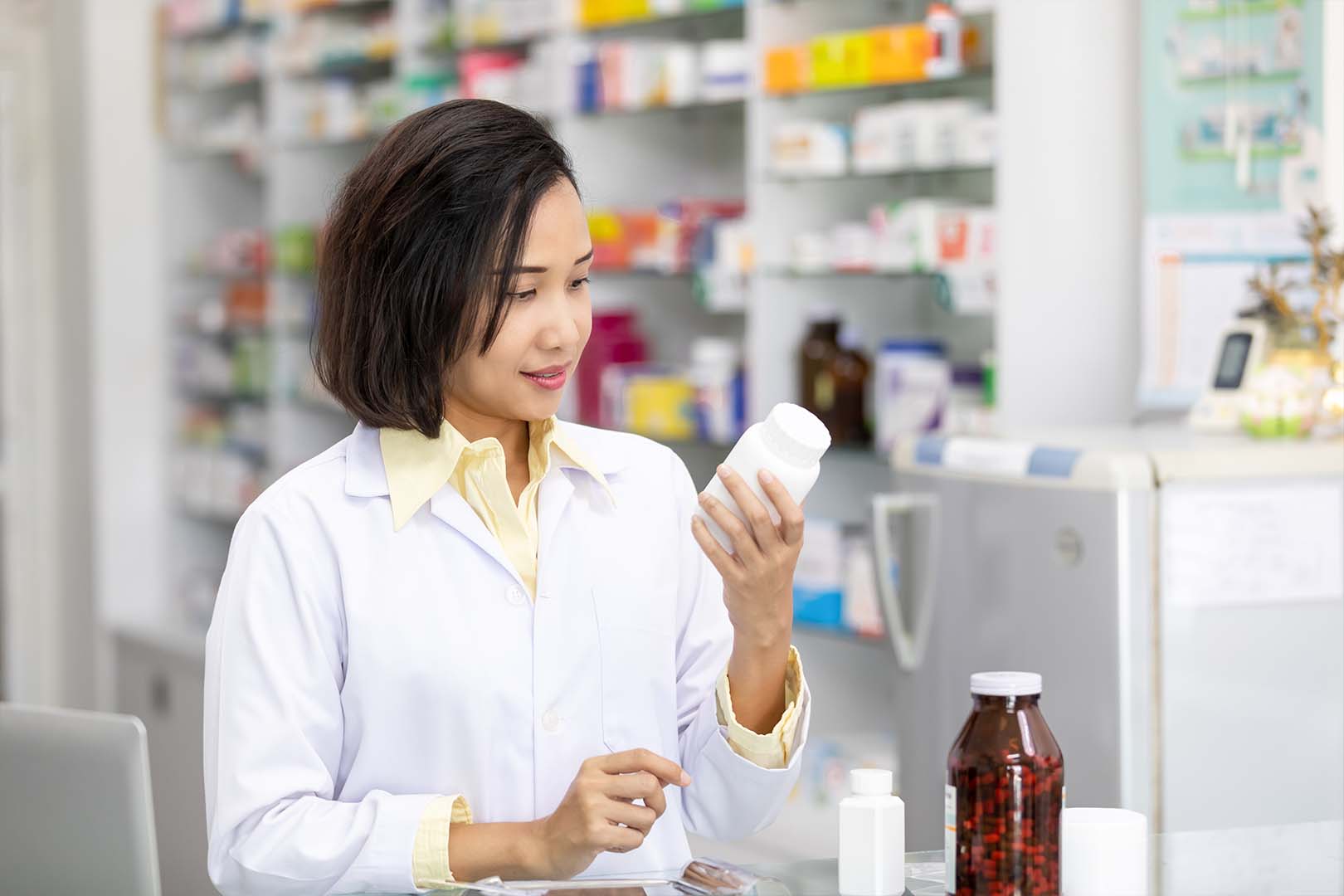 Apotek atau Toko Obat